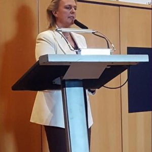 Stephanie Becker-Bösch während ihrer Rede